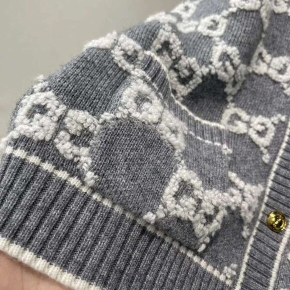 Gucci 2024 GG wool monogram bouclé jacquard cardigan in Grey and Ivory size L - Picture 5 of 6